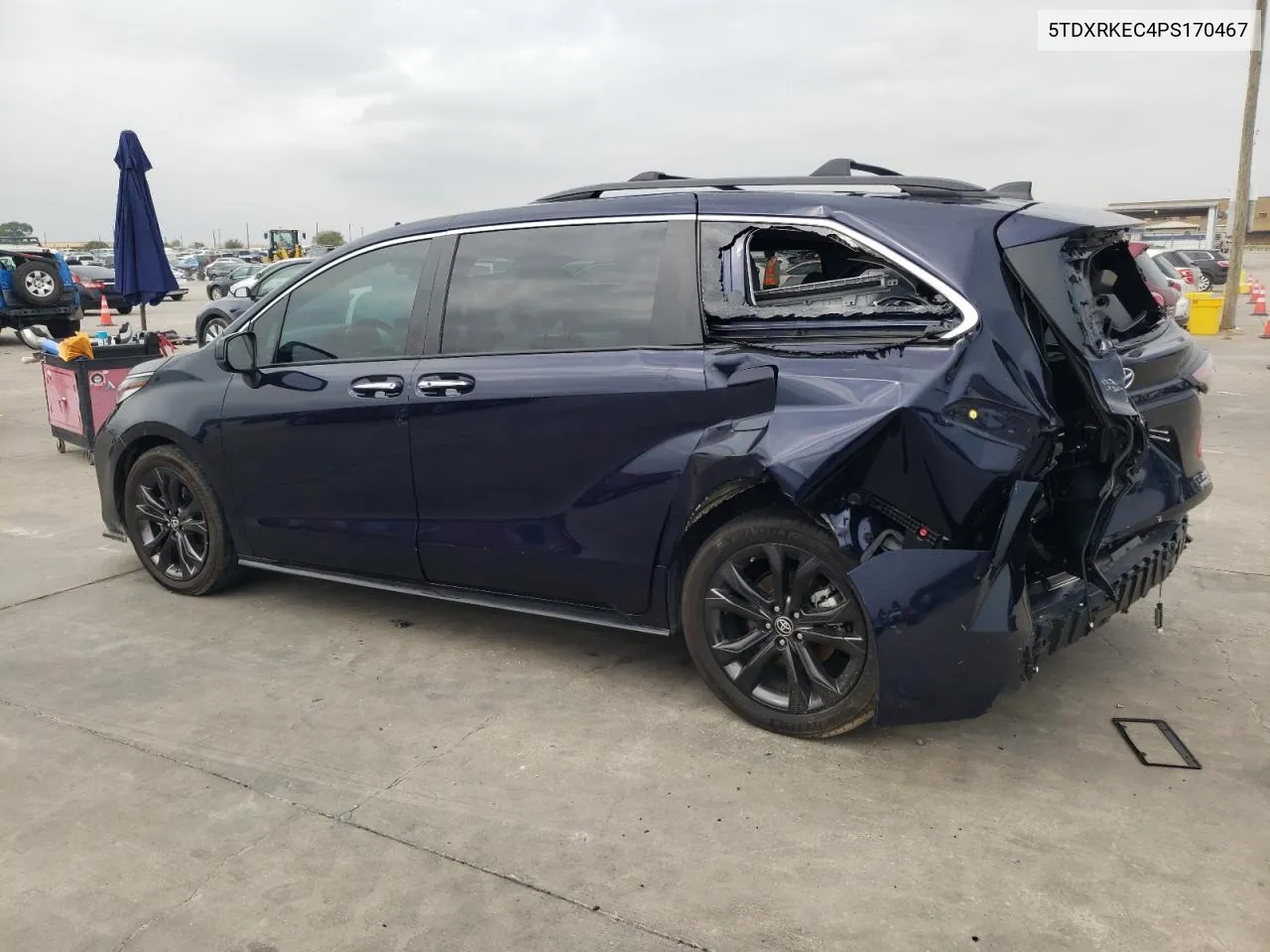 5TDXRKEC4PS170467 2023 Toyota Sienna Xse