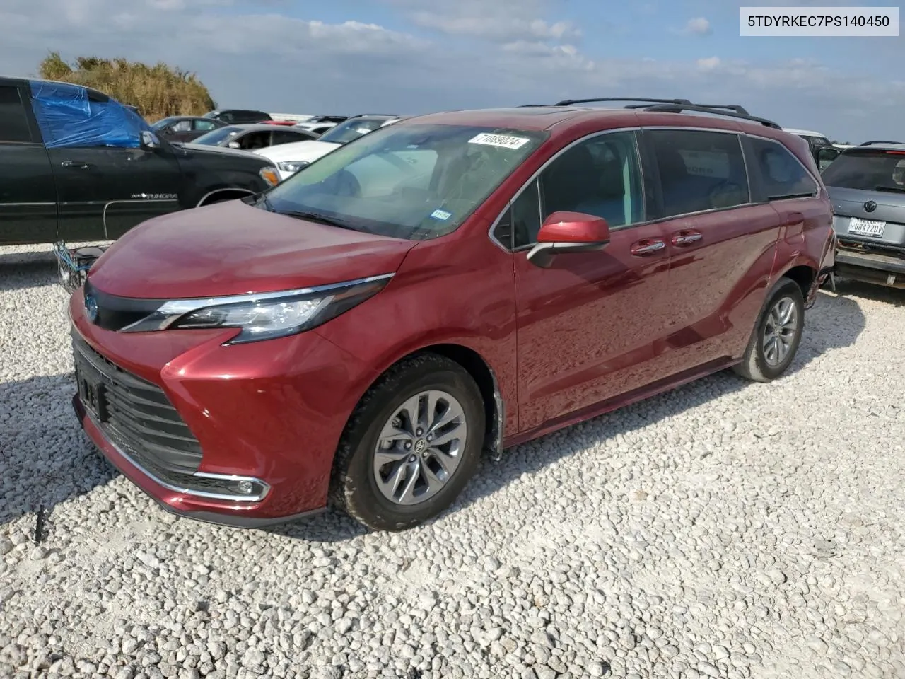 5TDYRKEC7PS140450 2023 Toyota Sienna Xle