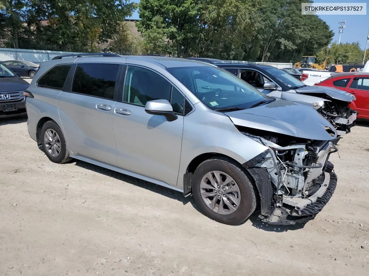 2023 Toyota Sienna Le VIN: 5TDKRKEC4PS137527 Lot: 71466544