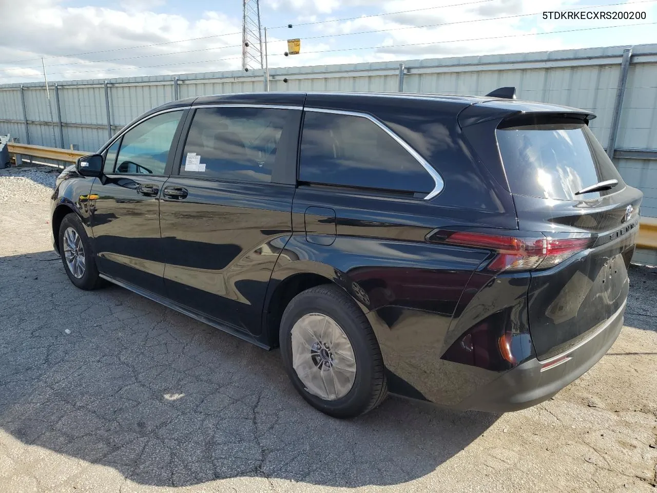 2024 Toyota Sienna Le VIN: 5TDKRKECXRS200200 Lot: 68108124