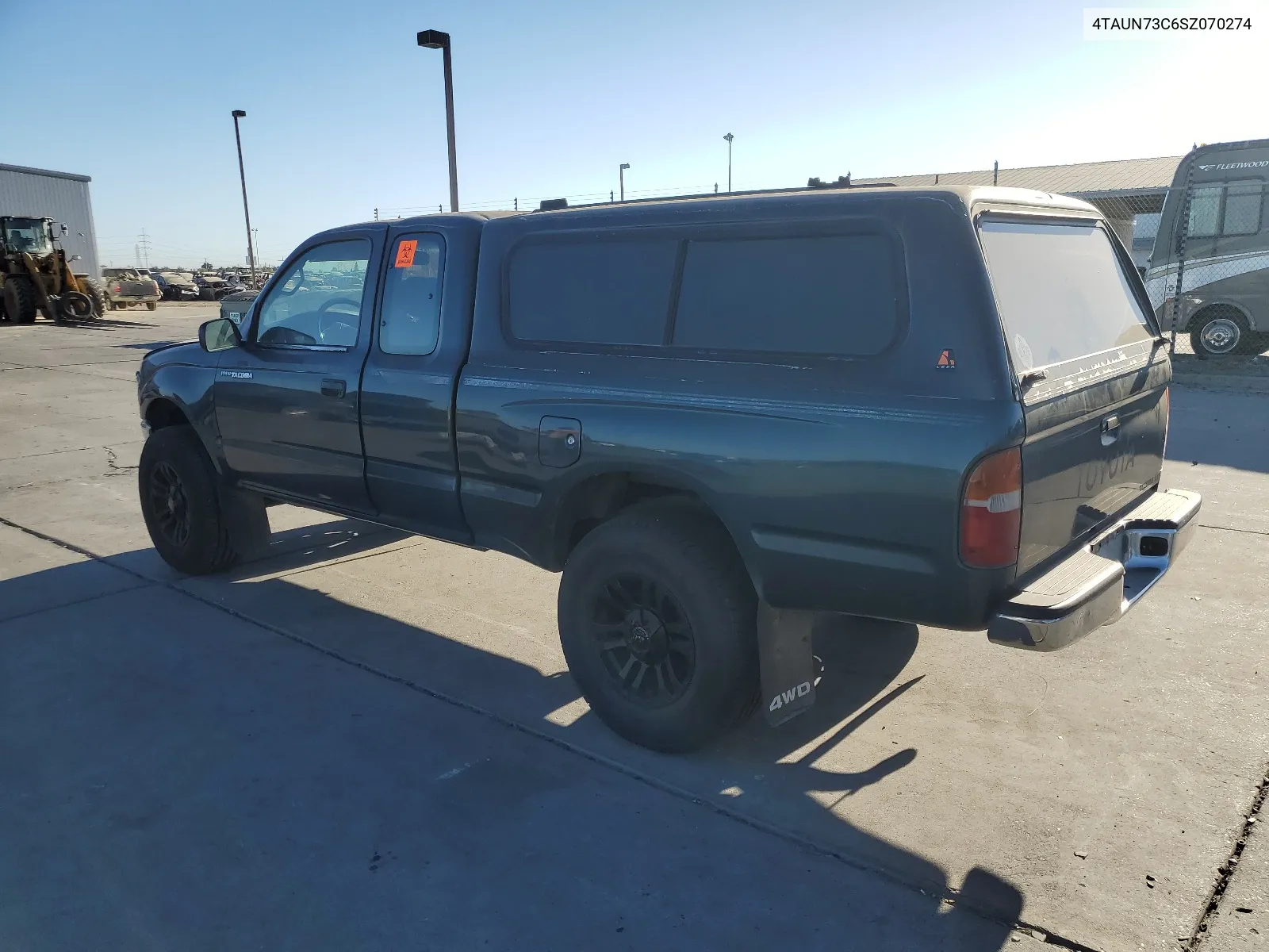 1995 Toyota Tacoma Xtracab VIN: 4TAUN73C6SZ070274 Lot: 67595054