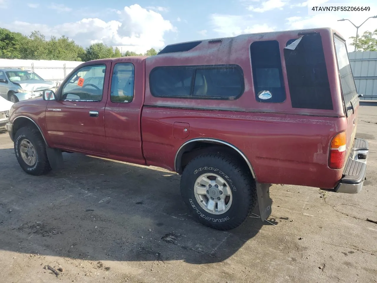 1995 Toyota Tacoma Xtracab VIN: 4TAVN73F5SZ066649 Lot: 68972204