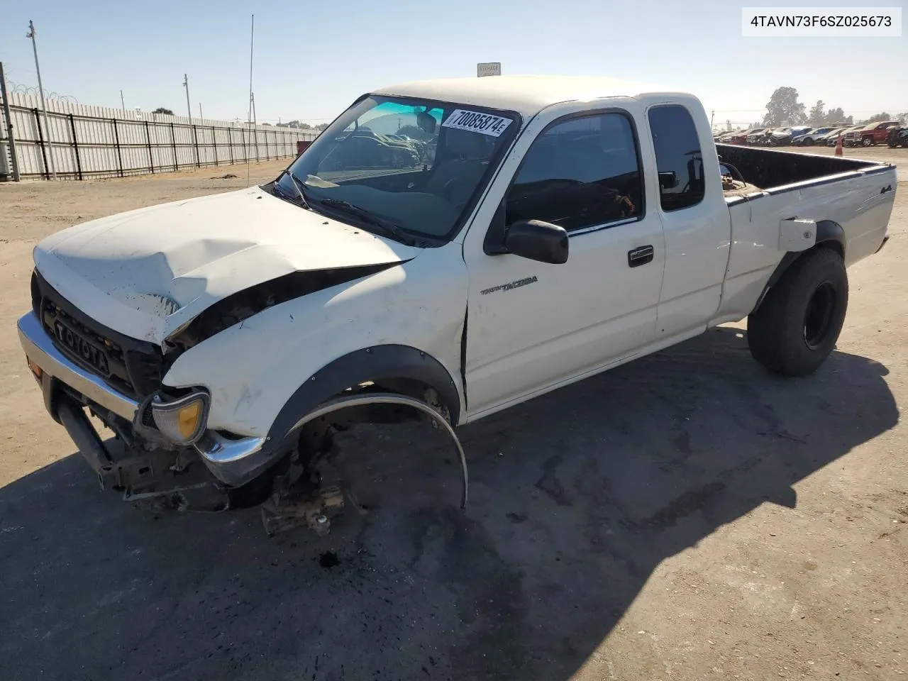 1995 Toyota Tacoma Xtracab VIN: 4TAVN73F6SZ025673 Lot: 70085874