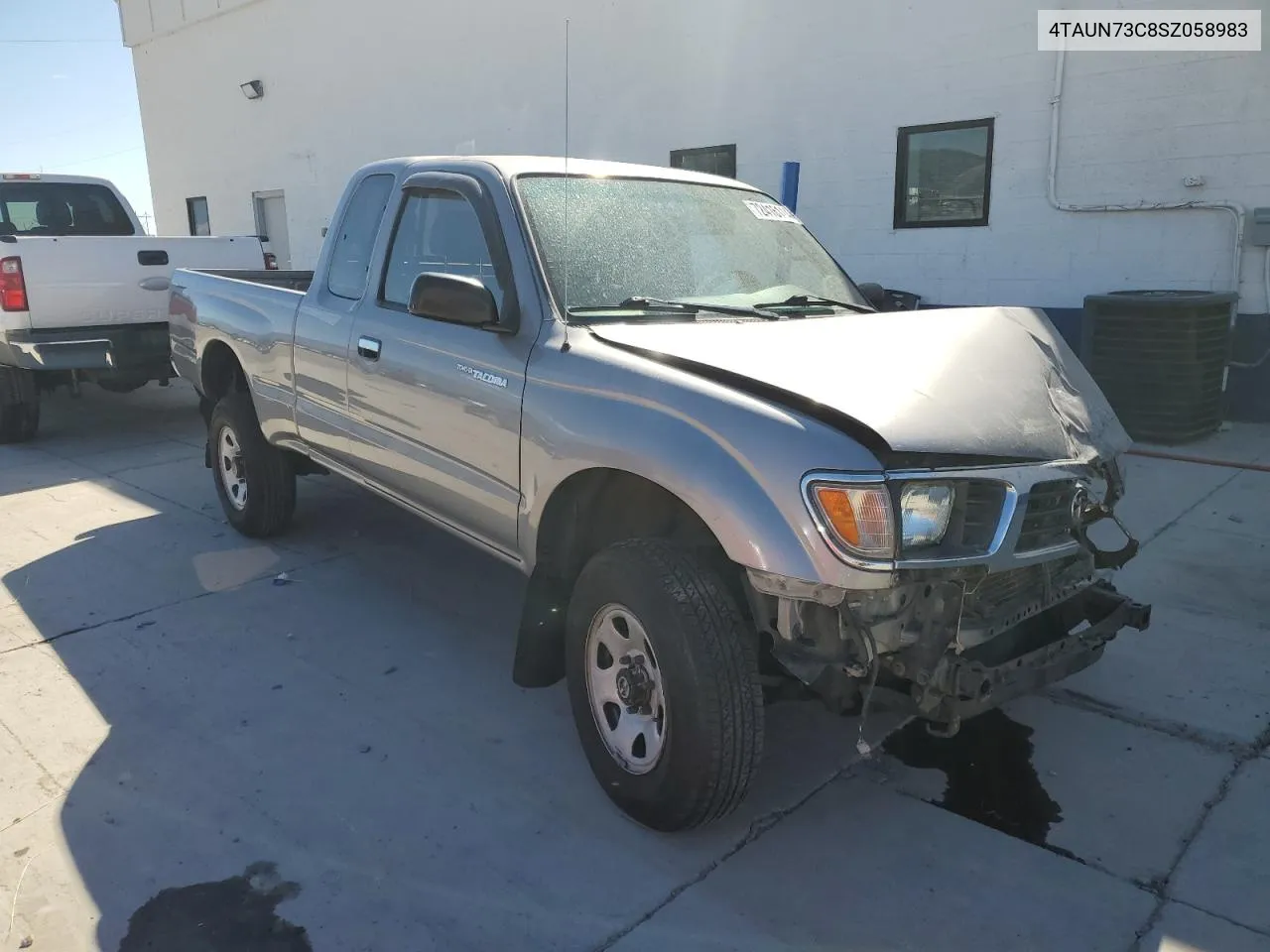 1995 Toyota Tacoma Xtracab VIN: 4TAUN73C8SZ058983 Lot: 72416114