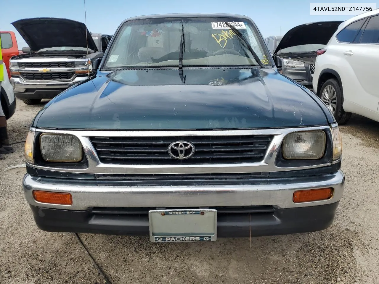 1996 Toyota Tacoma Xtracab VIN: 4TAVL52N0TZ147756 Lot: 74281344