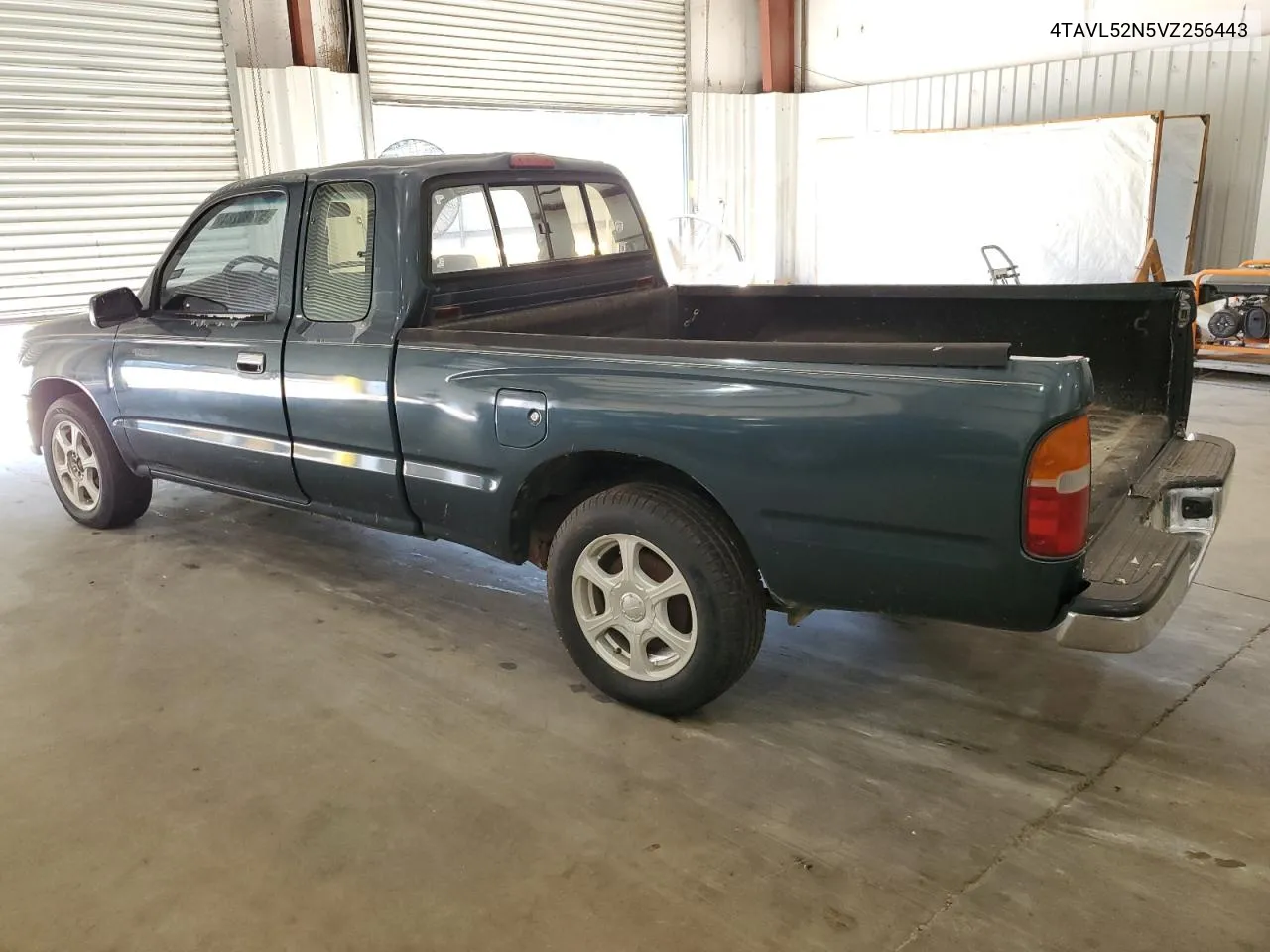 1997 Toyota Tacoma Xtracab VIN: 4TAVL52N5VZ256443 Lot: 57880284