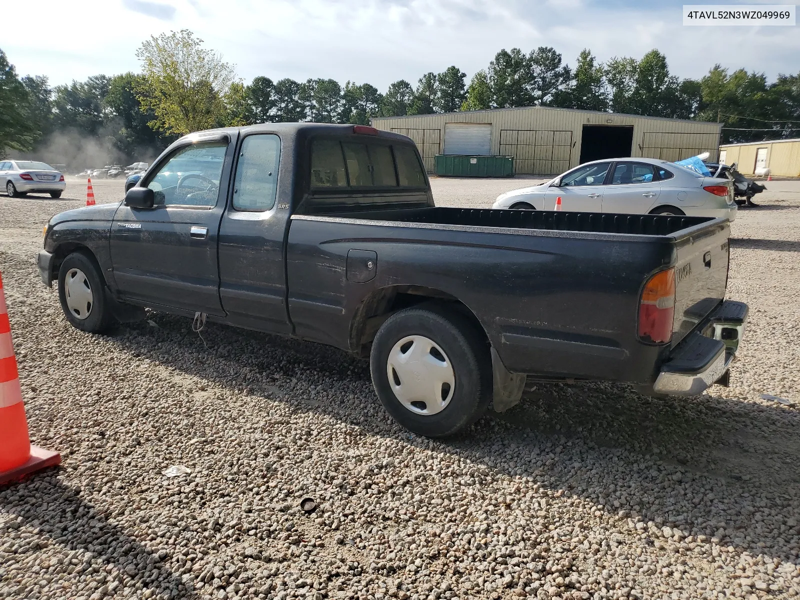 1998 Toyota Tacoma Xtracab VIN: 4TAVL52N3WZ049969 Lot: 68853484