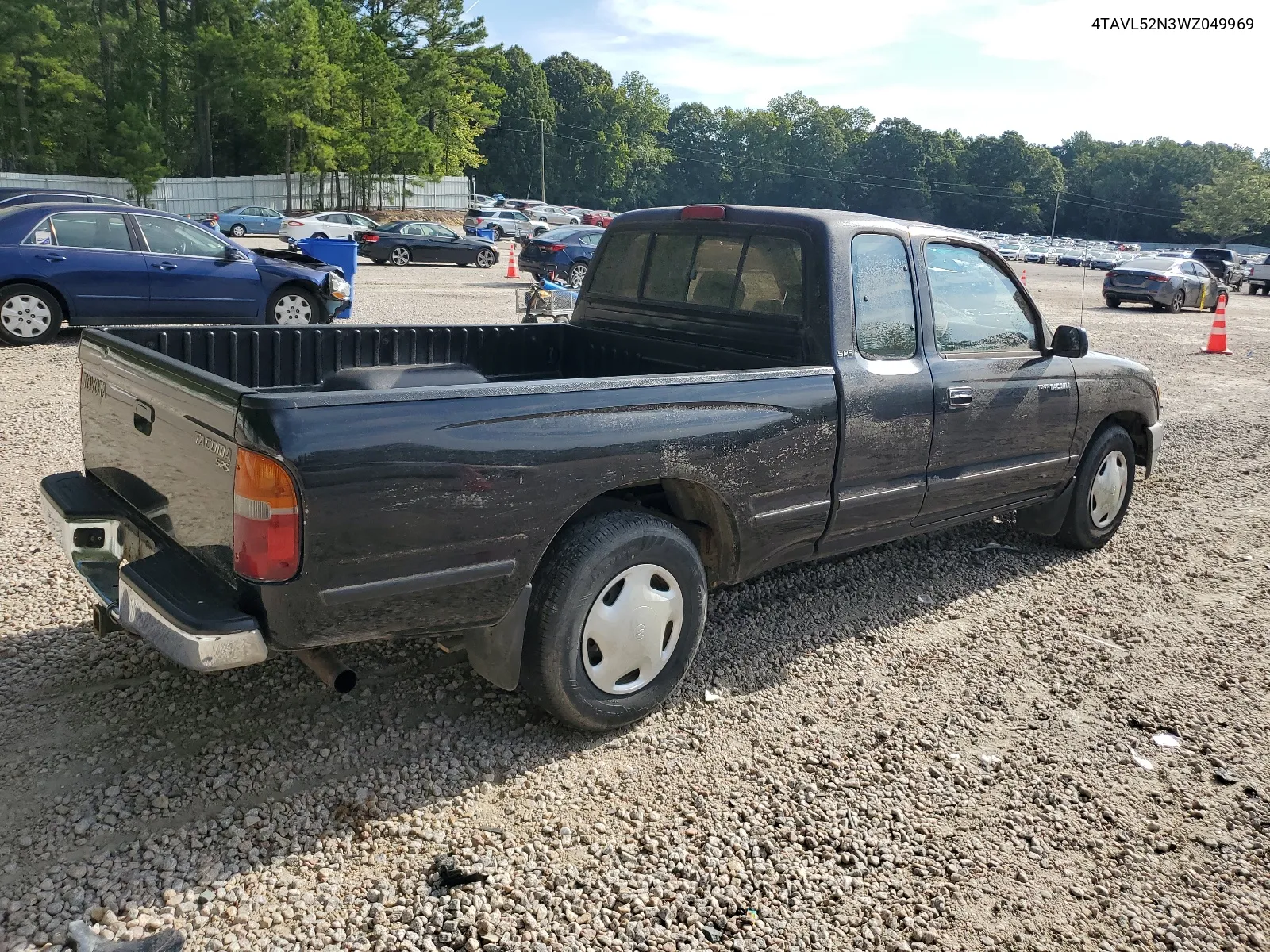 1998 Toyota Tacoma Xtracab VIN: 4TAVL52N3WZ049969 Lot: 68853484