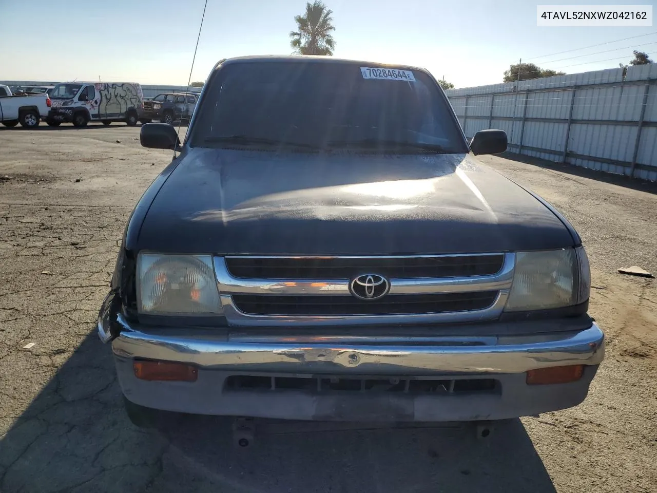 1998 Toyota Tacoma Xtracab VIN: 4TAVL52NXWZ042162 Lot: 70284644