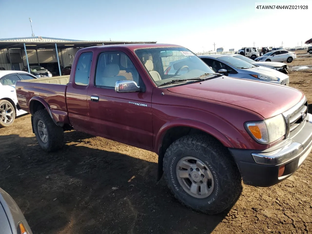 1998 Toyota Tacoma Xtracab Limited VIN: 4TAWN74N4WZ021928 Lot: 80288534