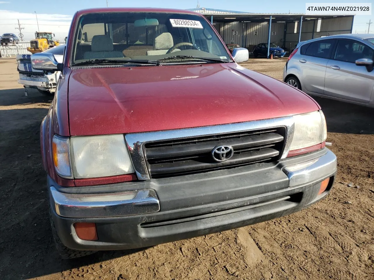 1998 Toyota Tacoma Xtracab Limited VIN: 4TAWN74N4WZ021928 Lot: 80288534