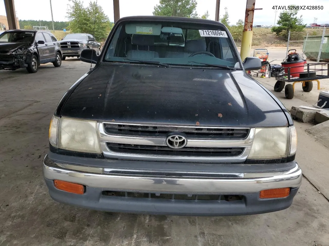 1999 Toyota Tacoma Xtracab VIN: 4TAVL52N9XZ428850 Lot: 71216694