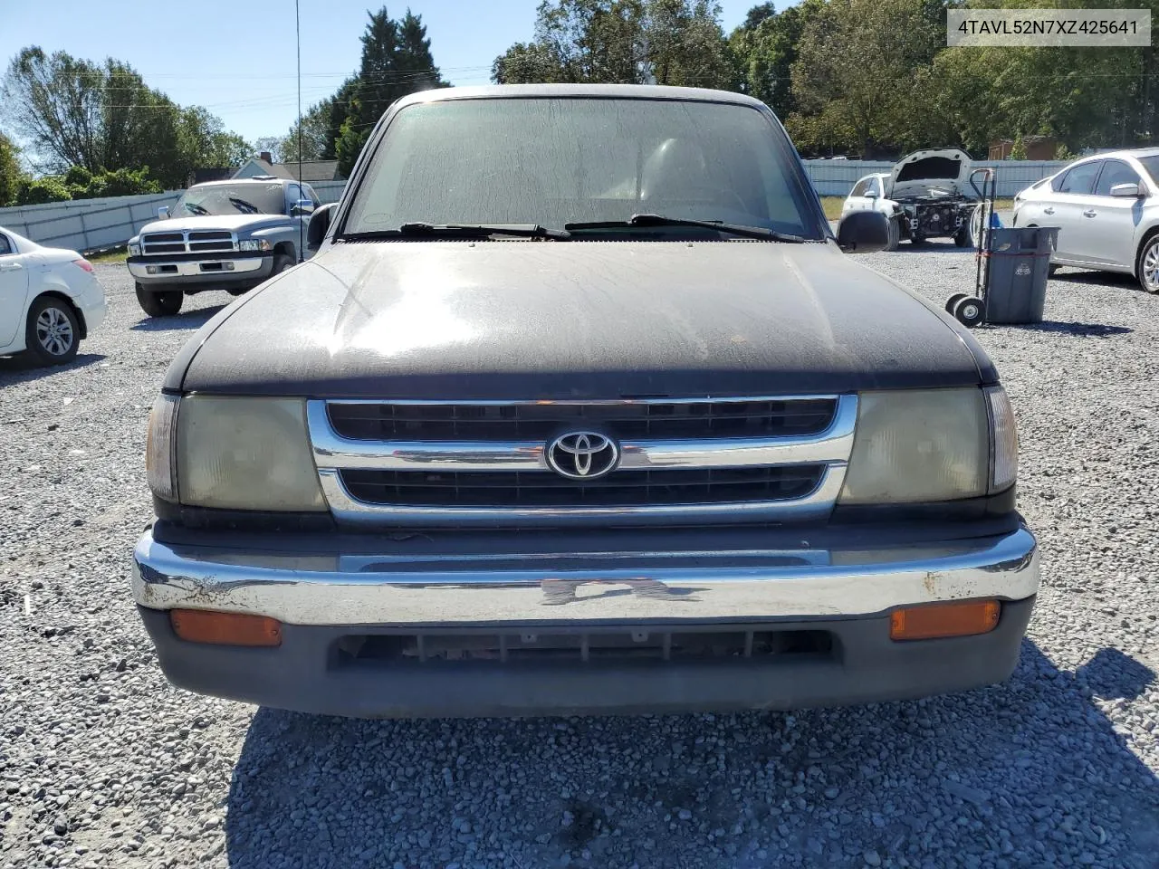 1999 Toyota Tacoma Xtracab VIN: 4TAVL52N7XZ425641 Lot: 72959954