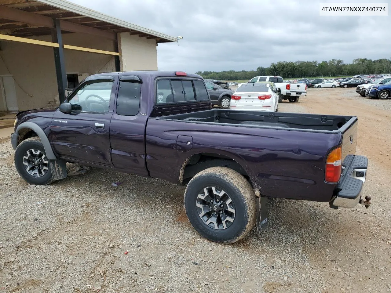 1999 Toyota Tacoma Xtracab VIN: 4TAWN72NXXZ440774 Lot: 73362204