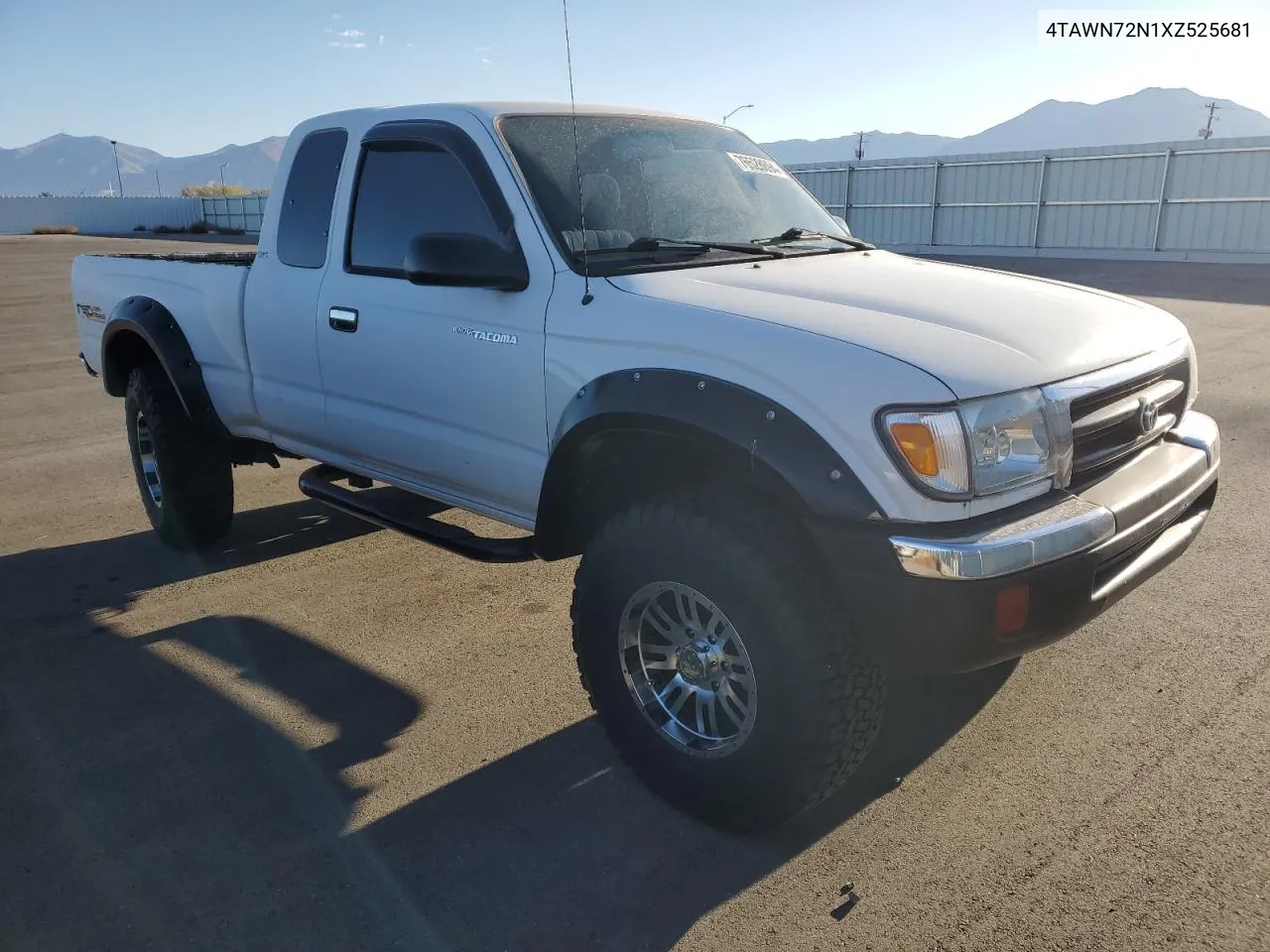 1999 Toyota Tacoma Xtracab VIN: 4TAWN72N1XZ525681 Lot: 76528694