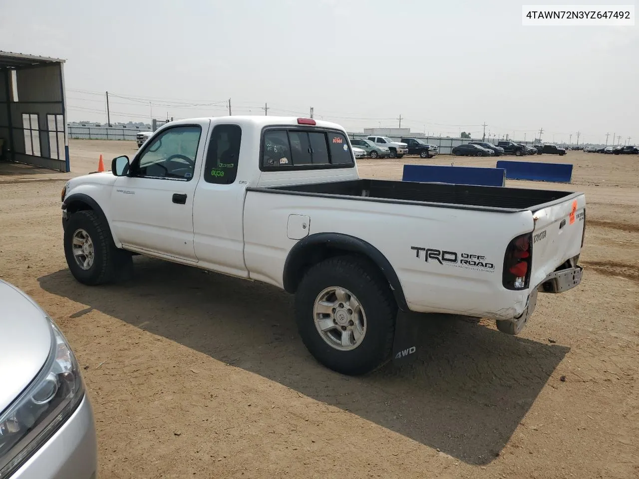 2000 Toyota Tacoma Xtracab VIN: 4TAWN72N3YZ647492 Lot: 63740794