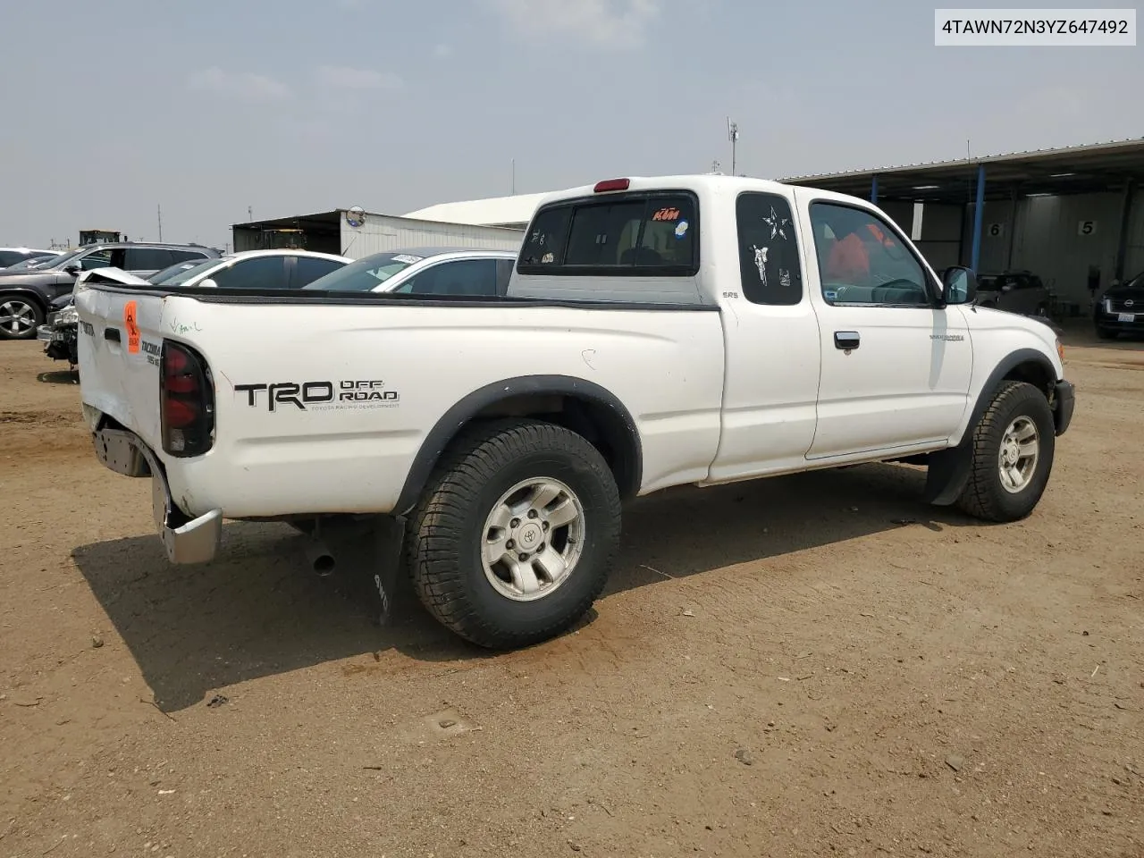 2000 Toyota Tacoma Xtracab VIN: 4TAWN72N3YZ647492 Lot: 63740794