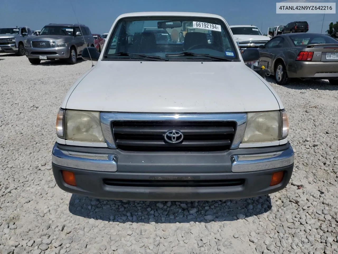 2000 Toyota Tacoma VIN: 4TANL42N9YZ642216 Lot: 66192194