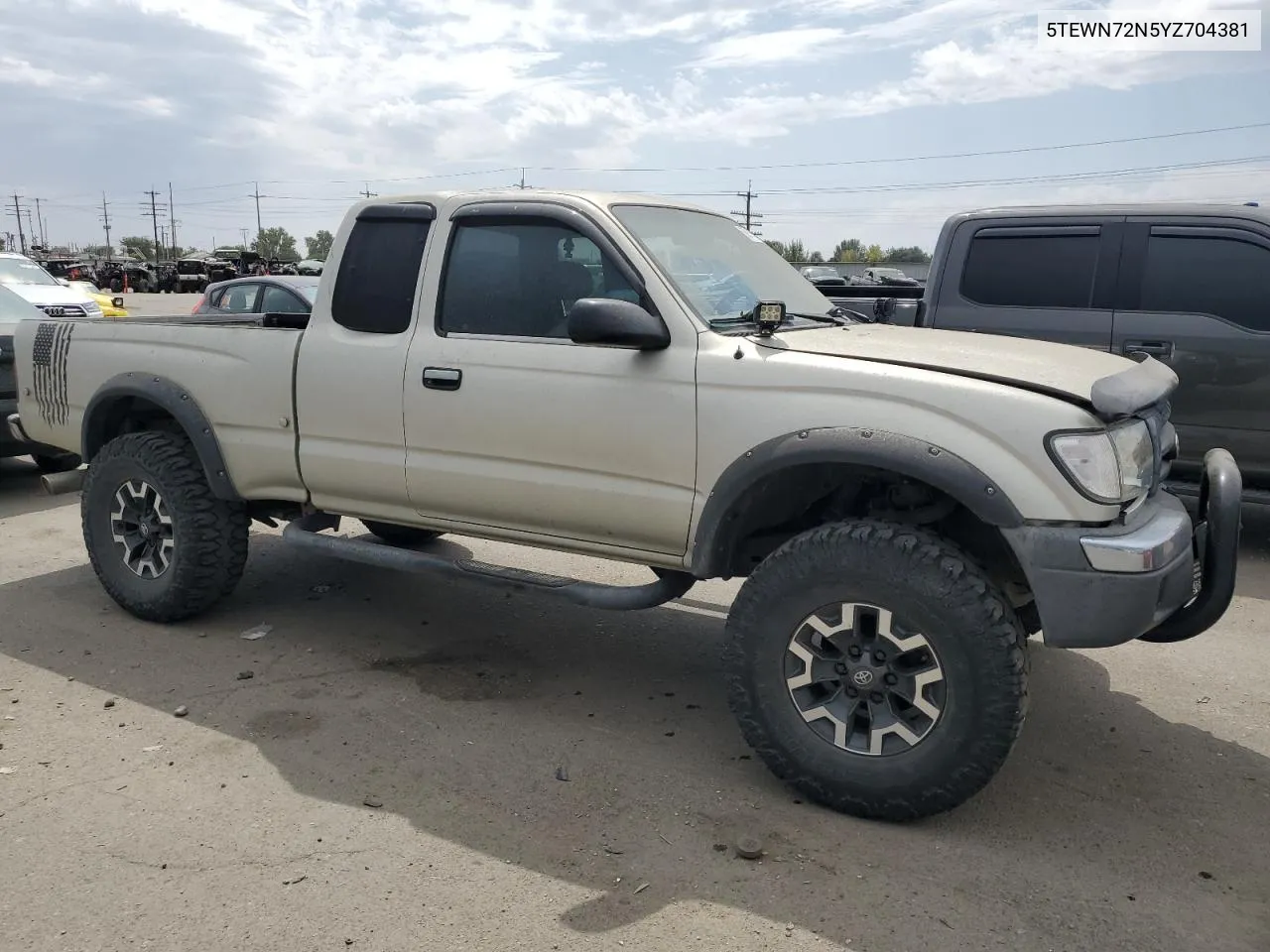 2000 Toyota Tacoma Xtracab VIN: 5TEWN72N5YZ704381 Lot: 68911574