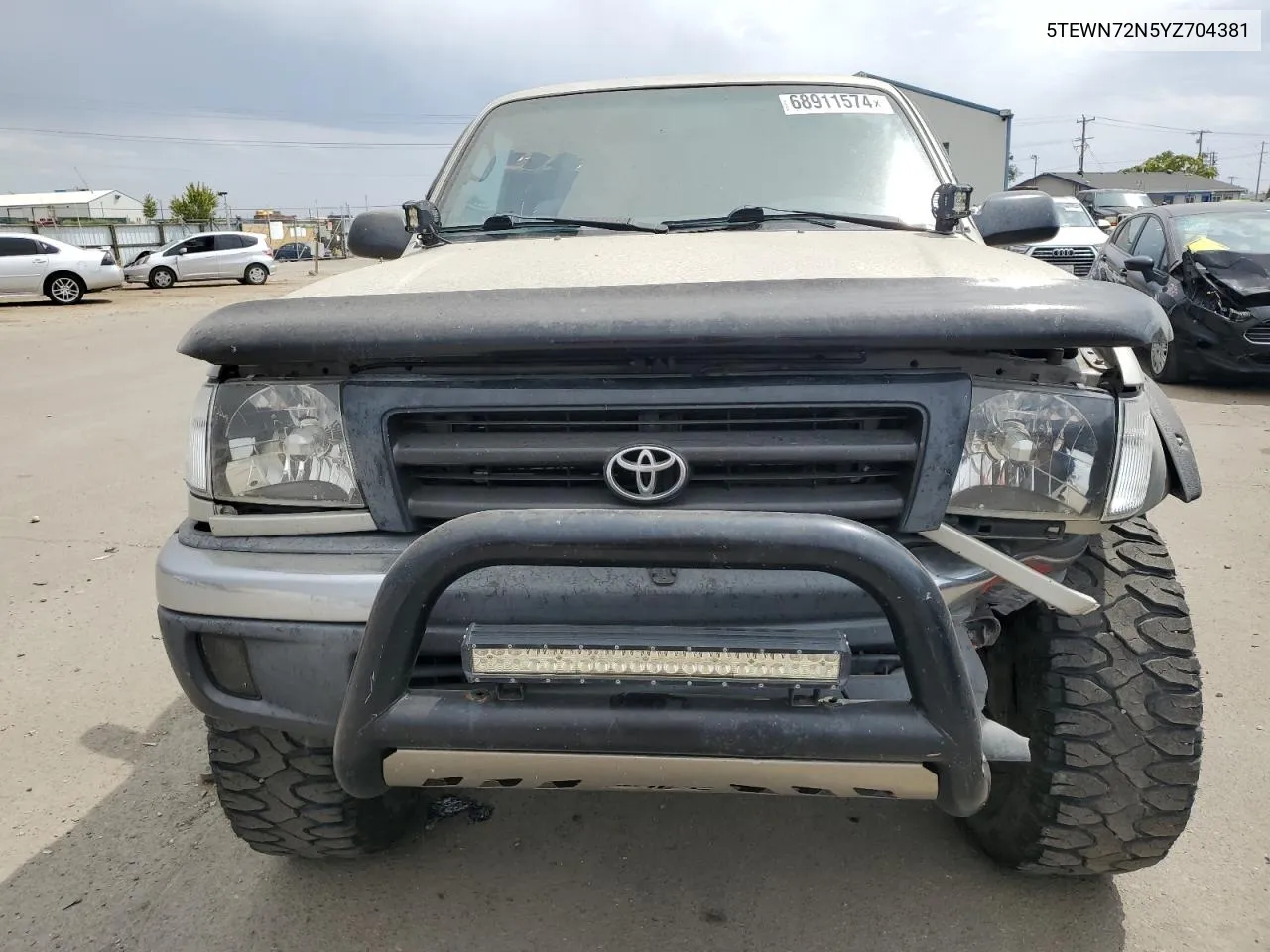 2000 Toyota Tacoma Xtracab VIN: 5TEWN72N5YZ704381 Lot: 68911574