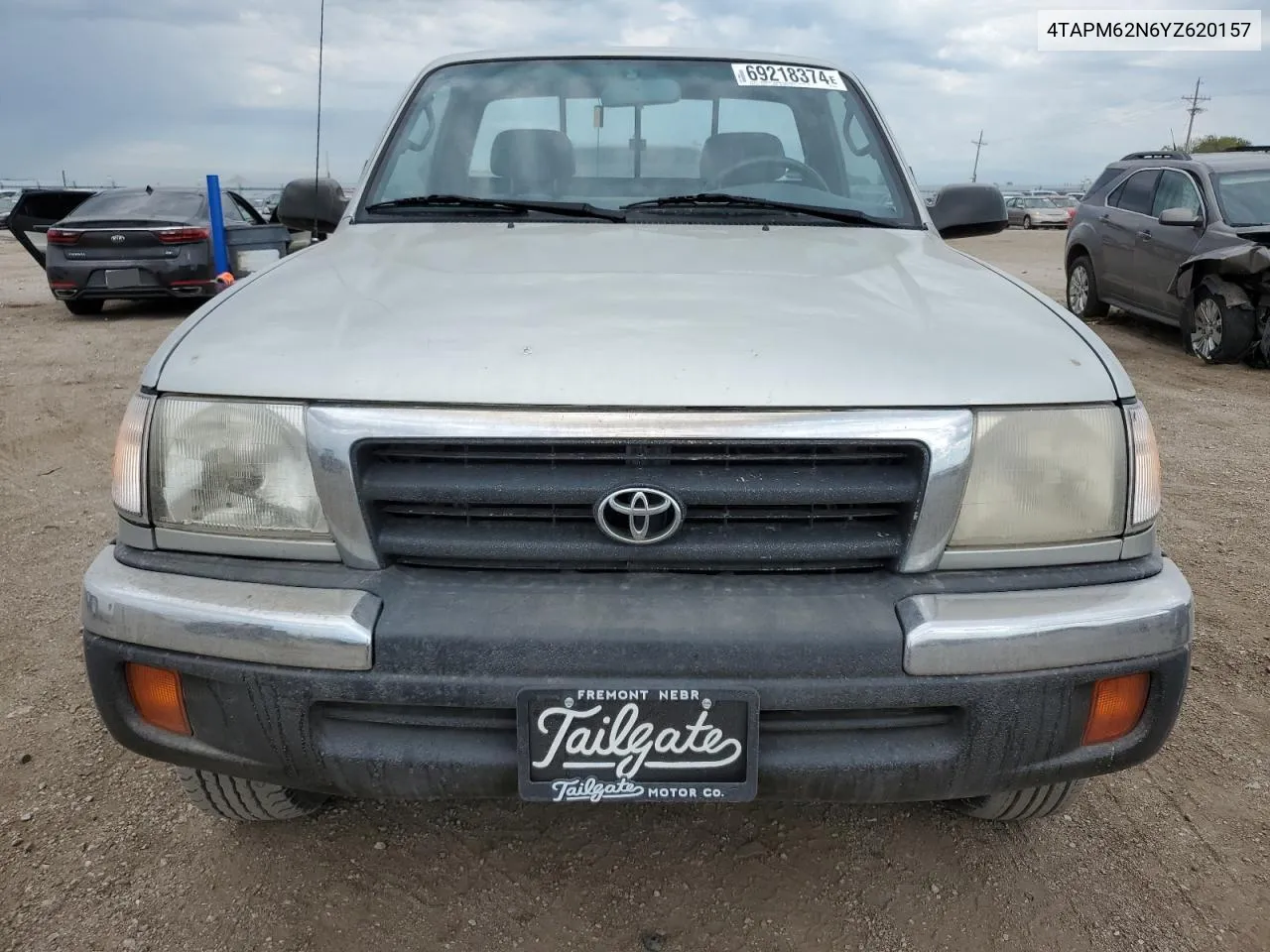 2000 Toyota Tacoma VIN: 4TAPM62N6YZ620157 Lot: 69218374