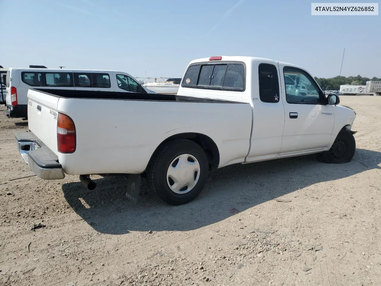 2000 Toyota Tacoma Xtracab VIN: 4TAVL52N4YZ626852 Lot: 70377074