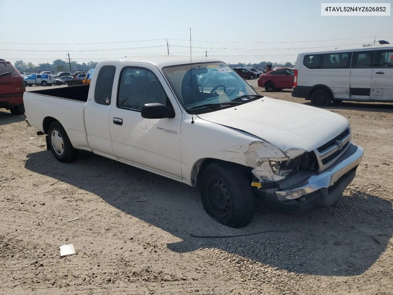 2000 Toyota Tacoma Xtracab VIN: 4TAVL52N4YZ626852 Lot: 70377074