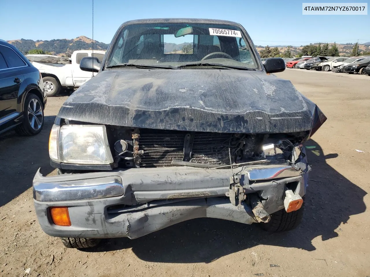 2000 Toyota Tacoma Xtracab VIN: 4TAWM72N7YZ670017 Lot: 70565774