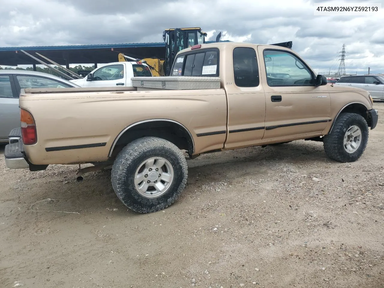 4TASM92N6YZ592193 2000 Toyota Tacoma Xtracab Prerunner