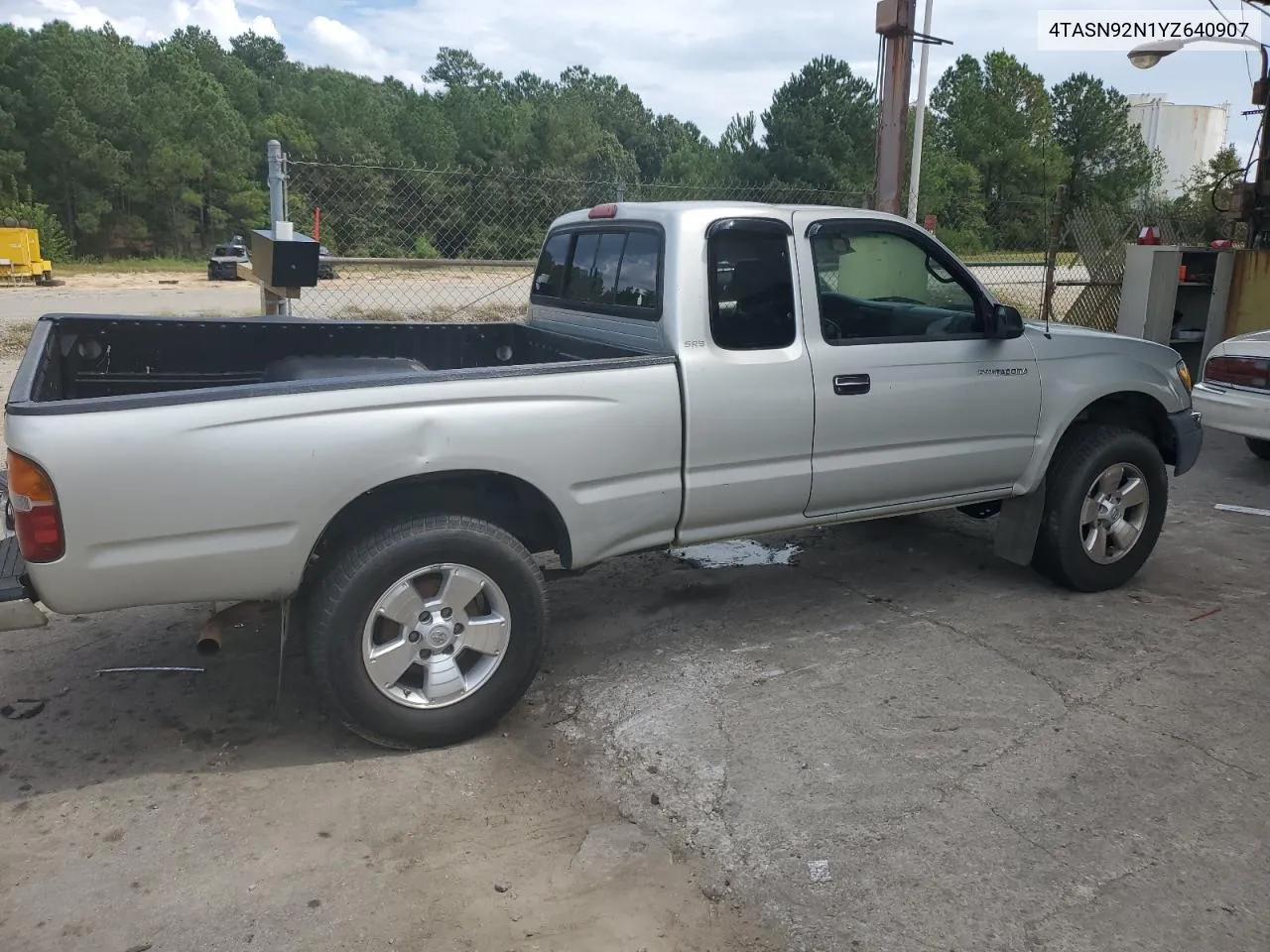 2000 Toyota Tacoma Xtracab Prerunner VIN: 4TASN92N1YZ640907 Lot: 72013704