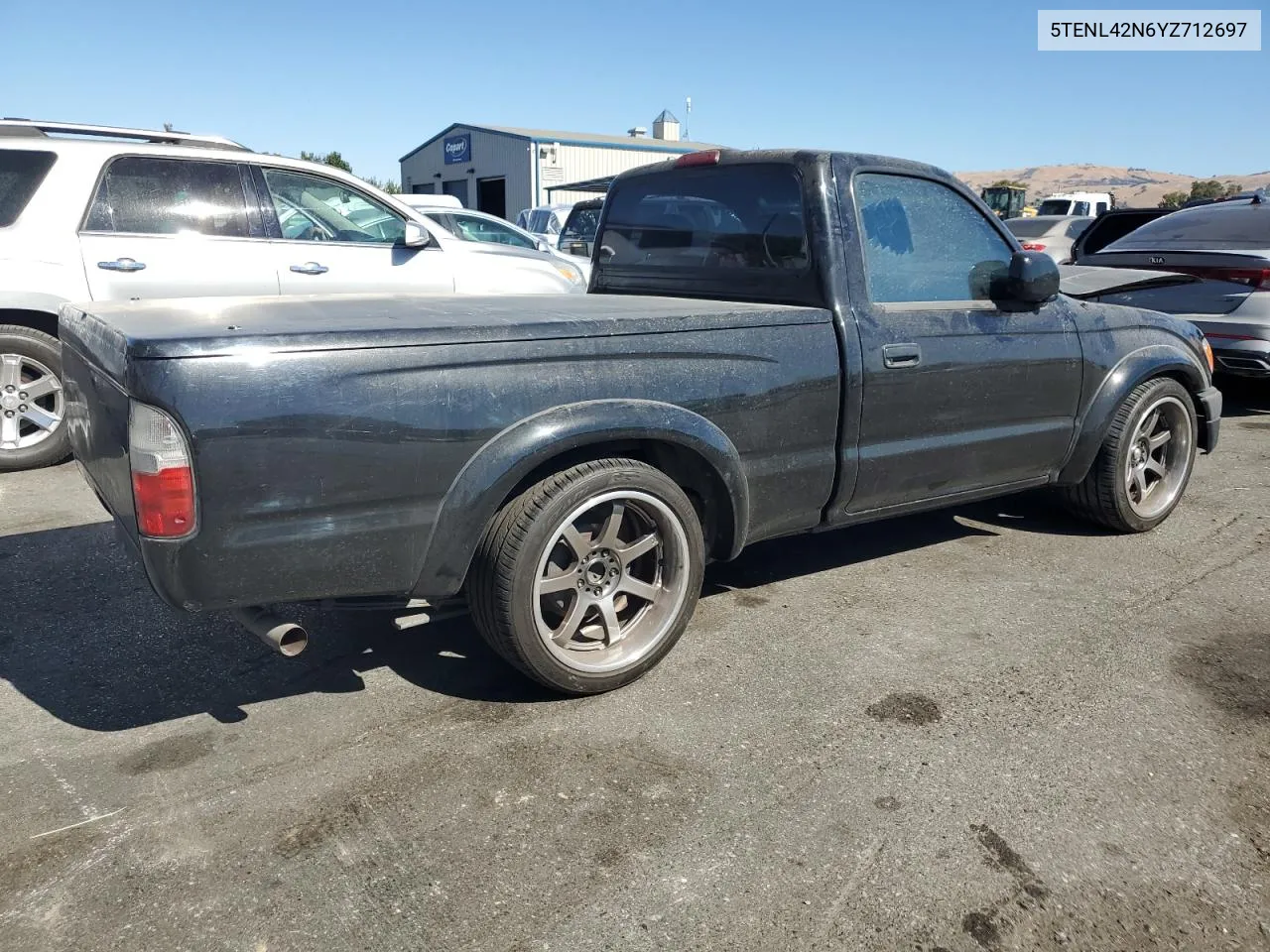 2000 Toyota Tacoma VIN: 5TENL42N6YZ712697 Lot: 73203484