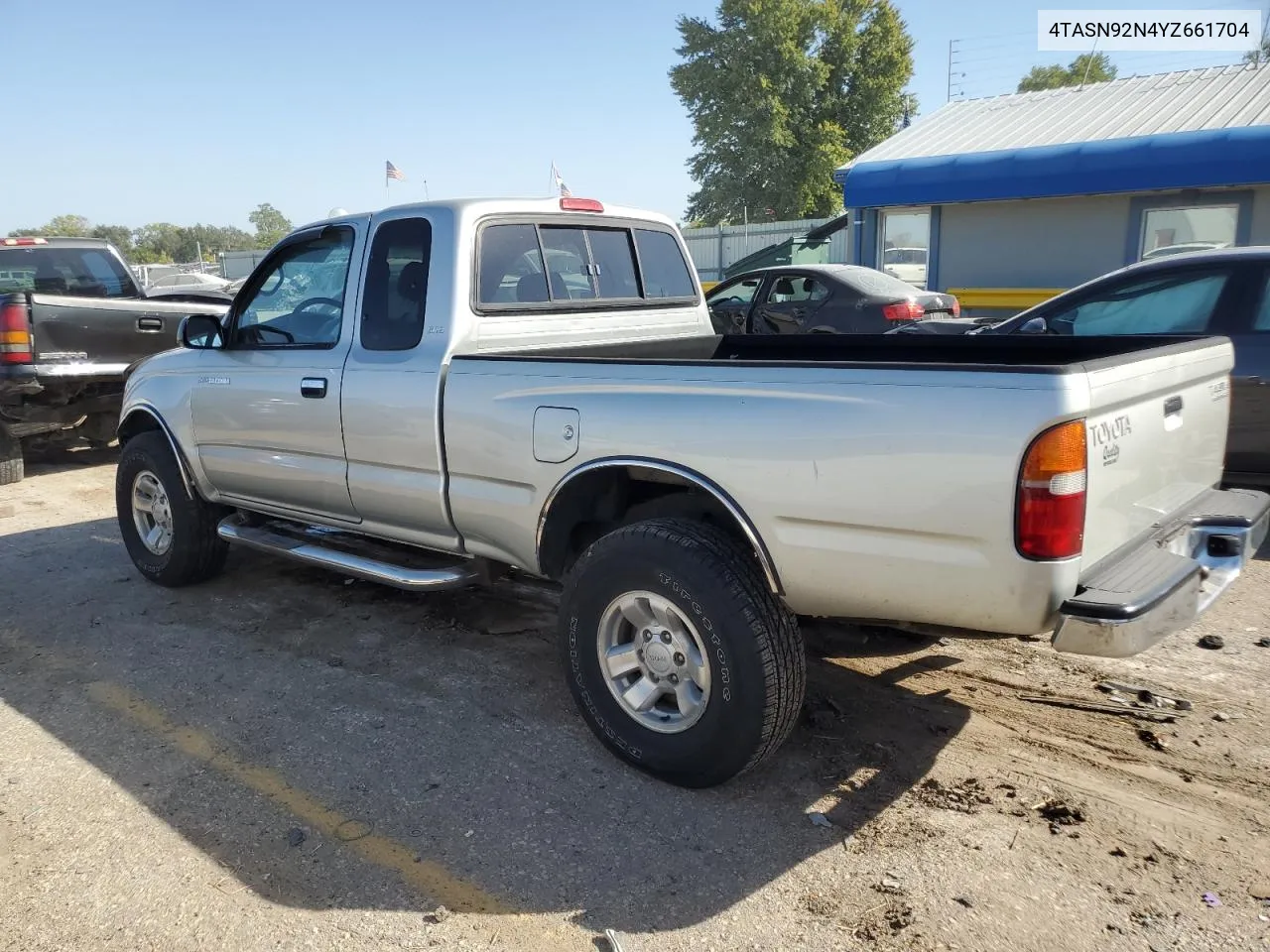 2000 Toyota Tacoma Xtracab Prerunner VIN: 4TASN92N4YZ661704 Lot: 73650654