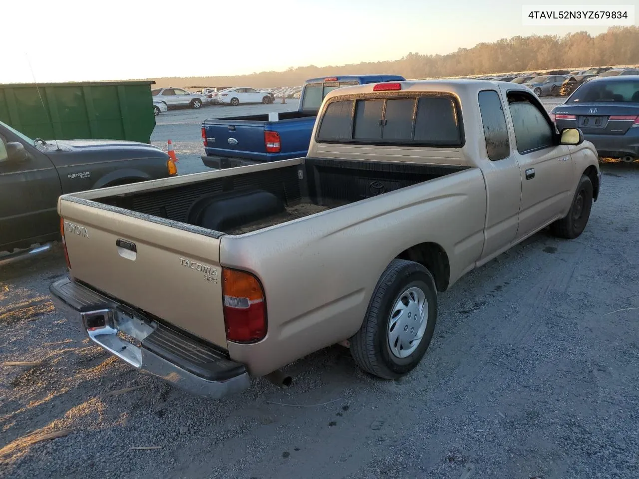 2000 Toyota Tacoma Xtracab VIN: 4TAVL52N3YZ679834 Lot: 74009634