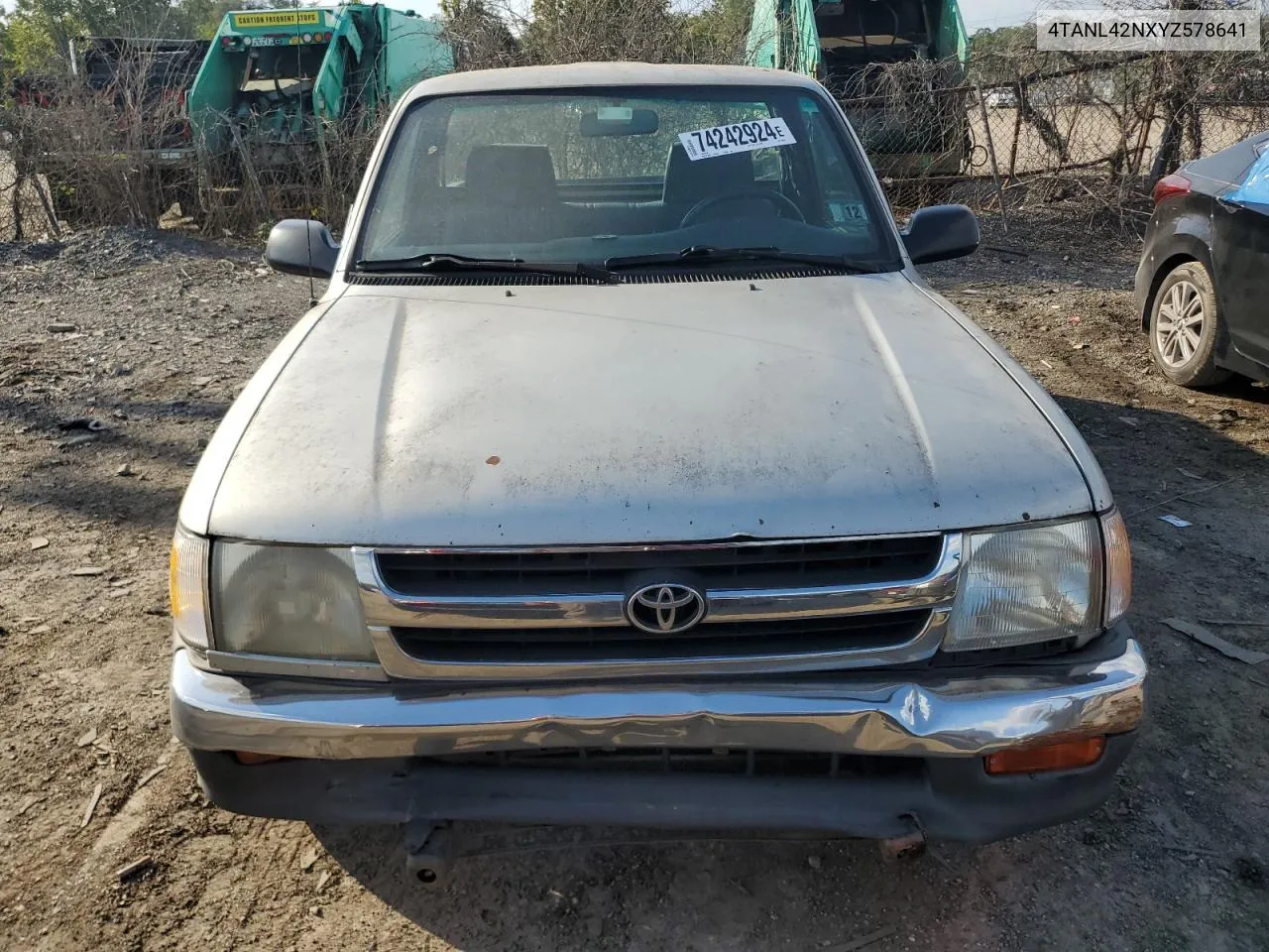 2000 Toyota Tacoma VIN: 4TANL42NXYZ578641 Lot: 74242924