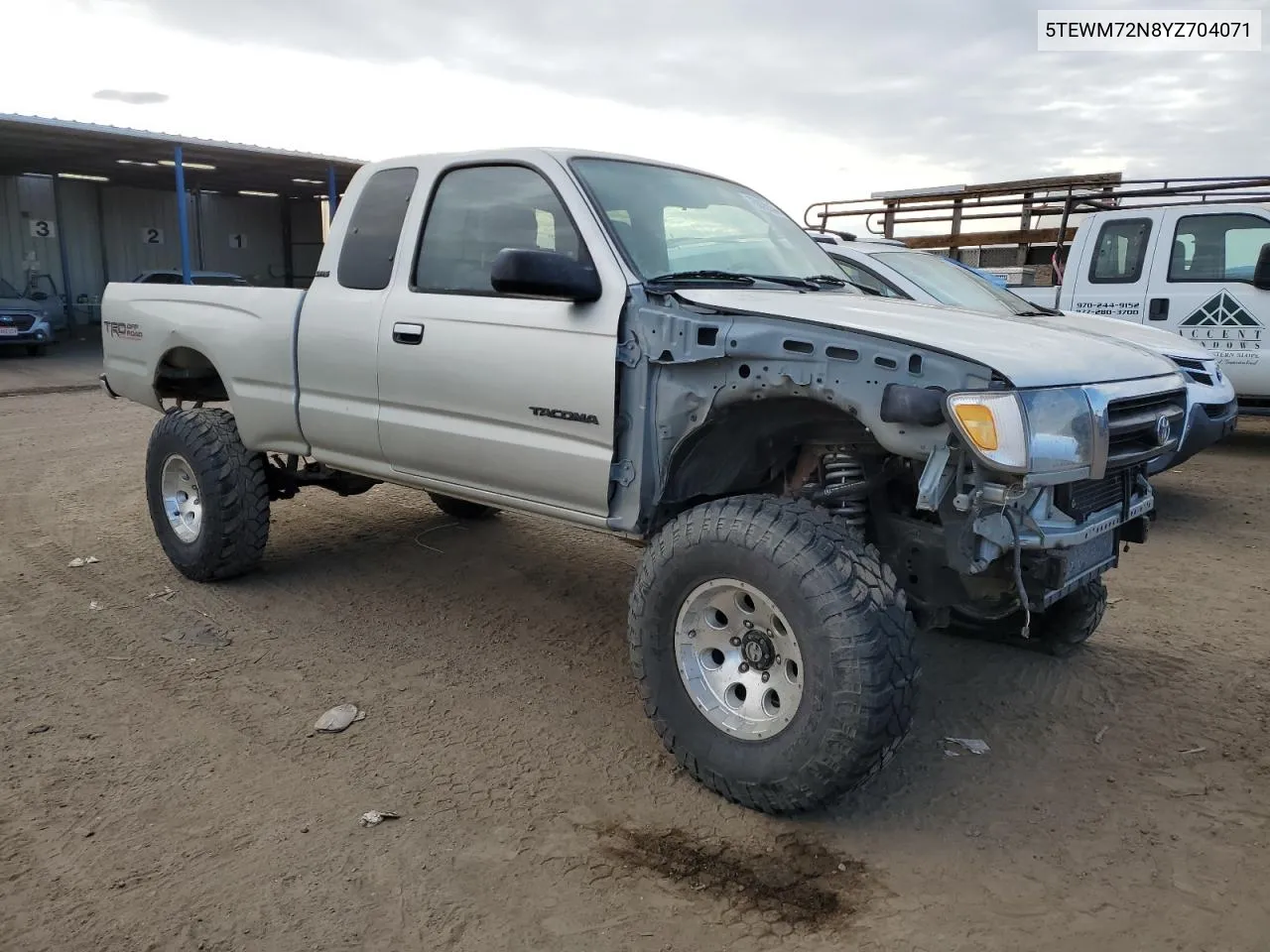 2000 Toyota Tacoma Xtracab VIN: 5TEWM72N8YZ704071 Lot: 75035334