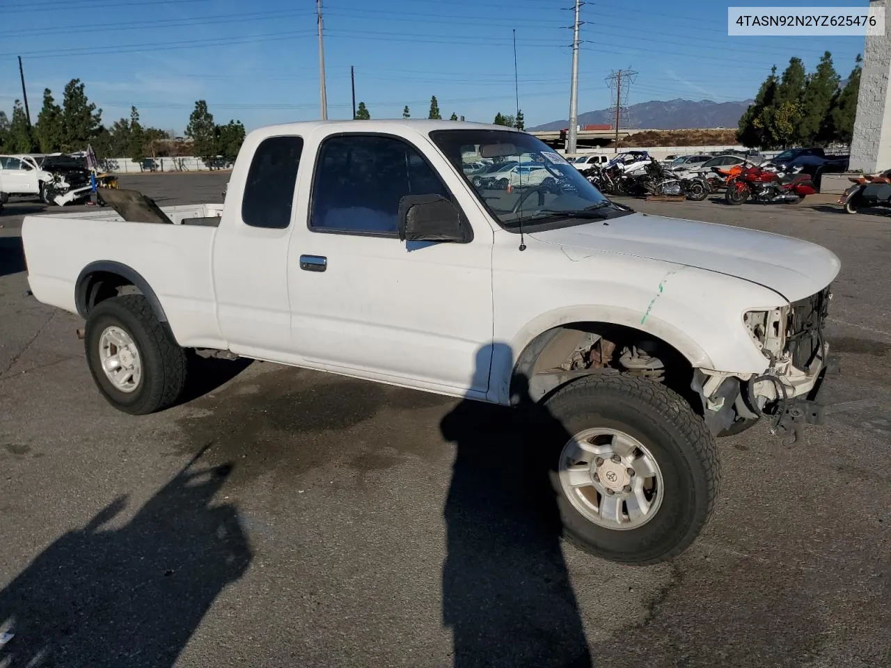 2000 Toyota Tacoma Xtracab Prerunner VIN: 4TASN92N2YZ625476 Lot: 75904394