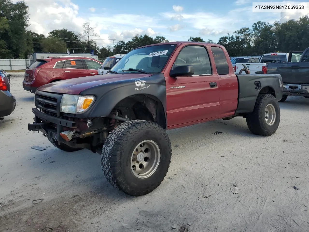 2000 Toyota Tacoma Xtracab Prerunner VIN: 4TASN92N8YZ669353 Lot: 76441584