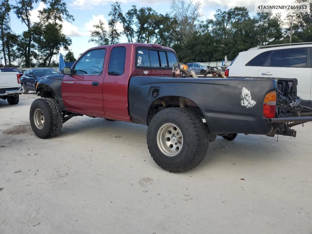 2000 Toyota Tacoma Xtracab Prerunner VIN: 4TASN92N8YZ669353 Lot: 76441584