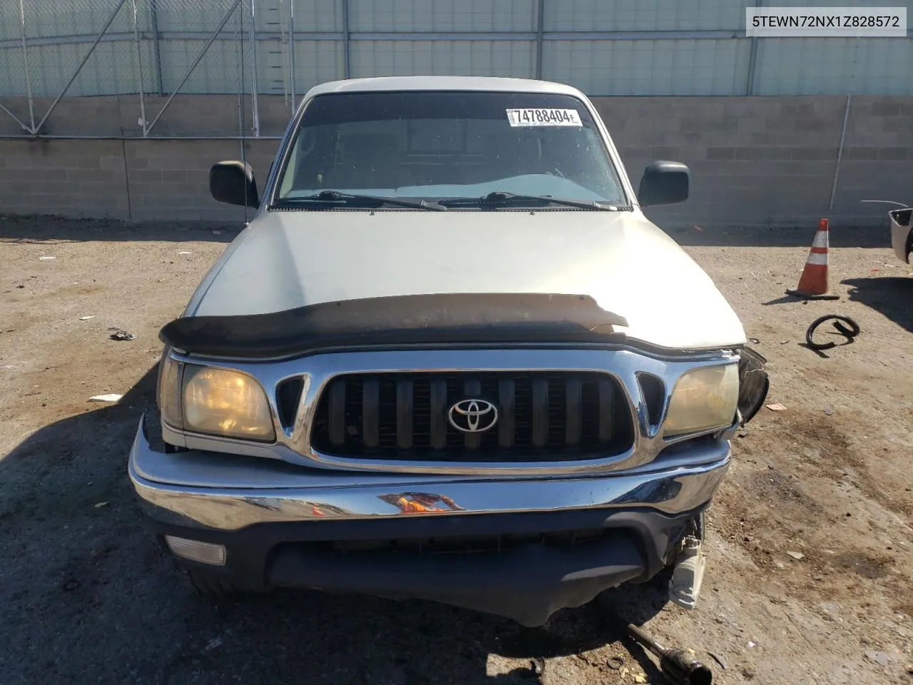 2001 Toyota Tacoma Xtracab VIN: 5TEWN72NX1Z828572 Lot: 74788404