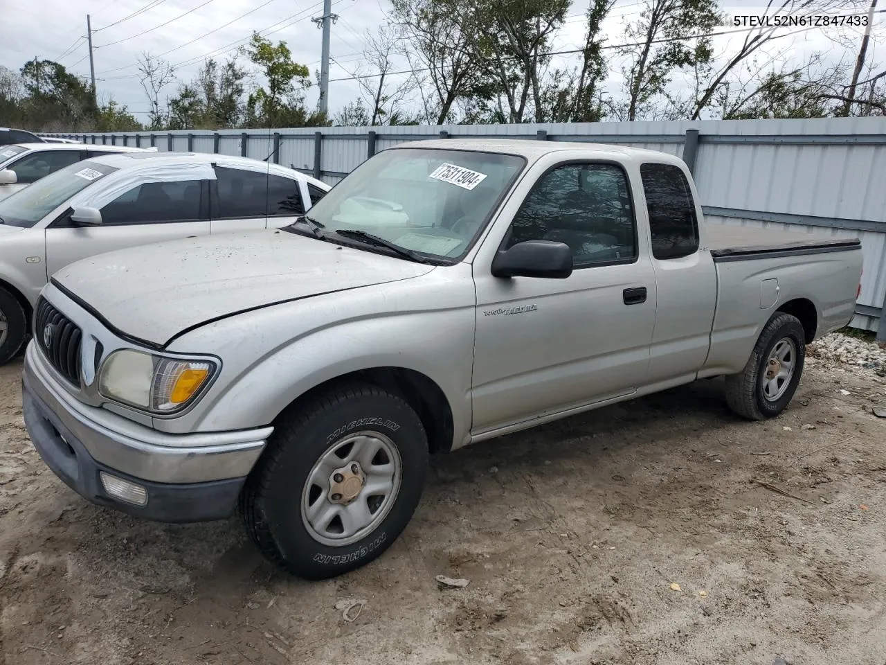 2001 Toyota Tacoma Xtracab VIN: 5TEVL52N61Z847433 Lot: 75311904