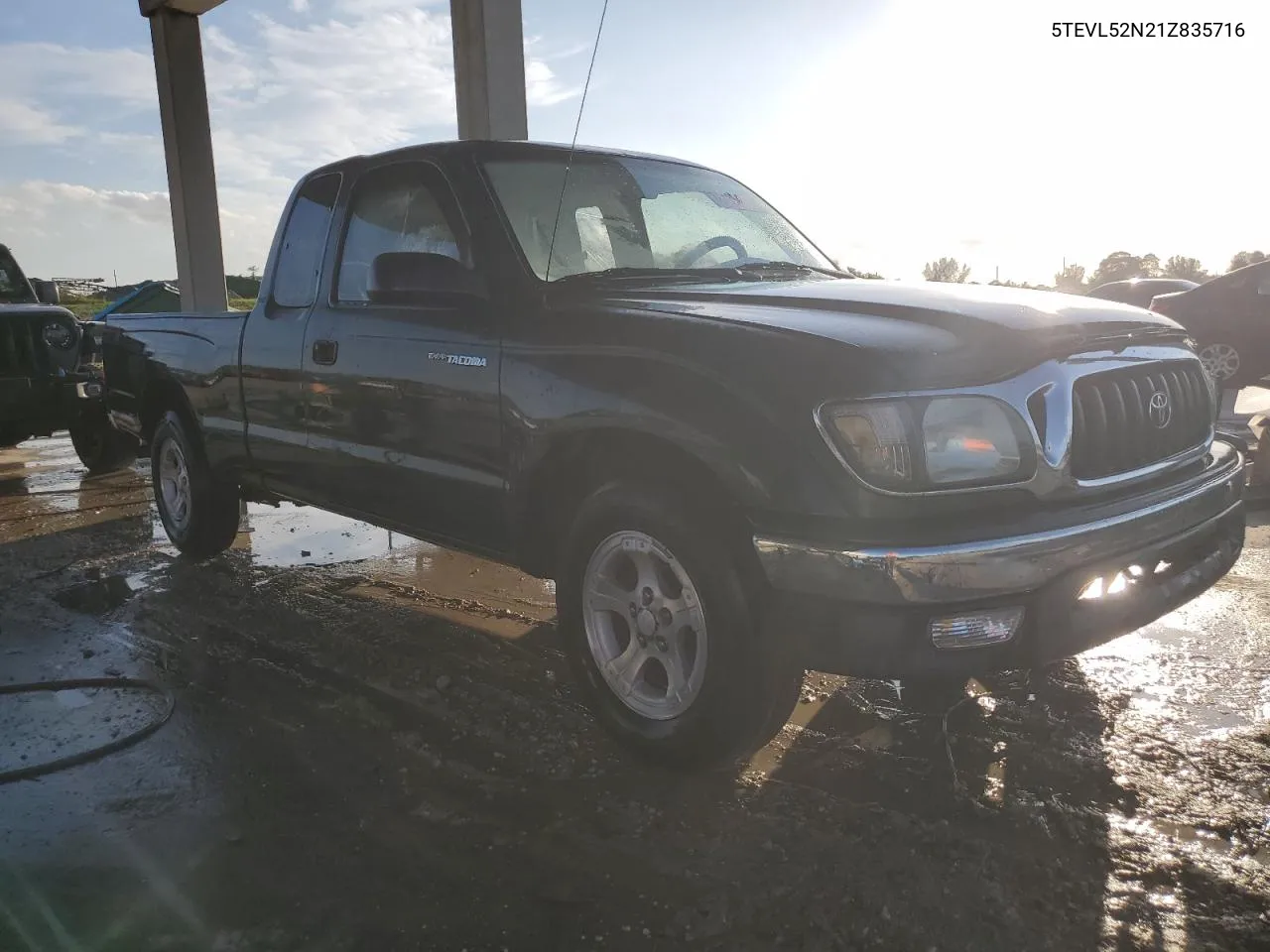 2001 Toyota Tacoma Xtracab VIN: 5TEVL52N21Z835716 Lot: 76135824