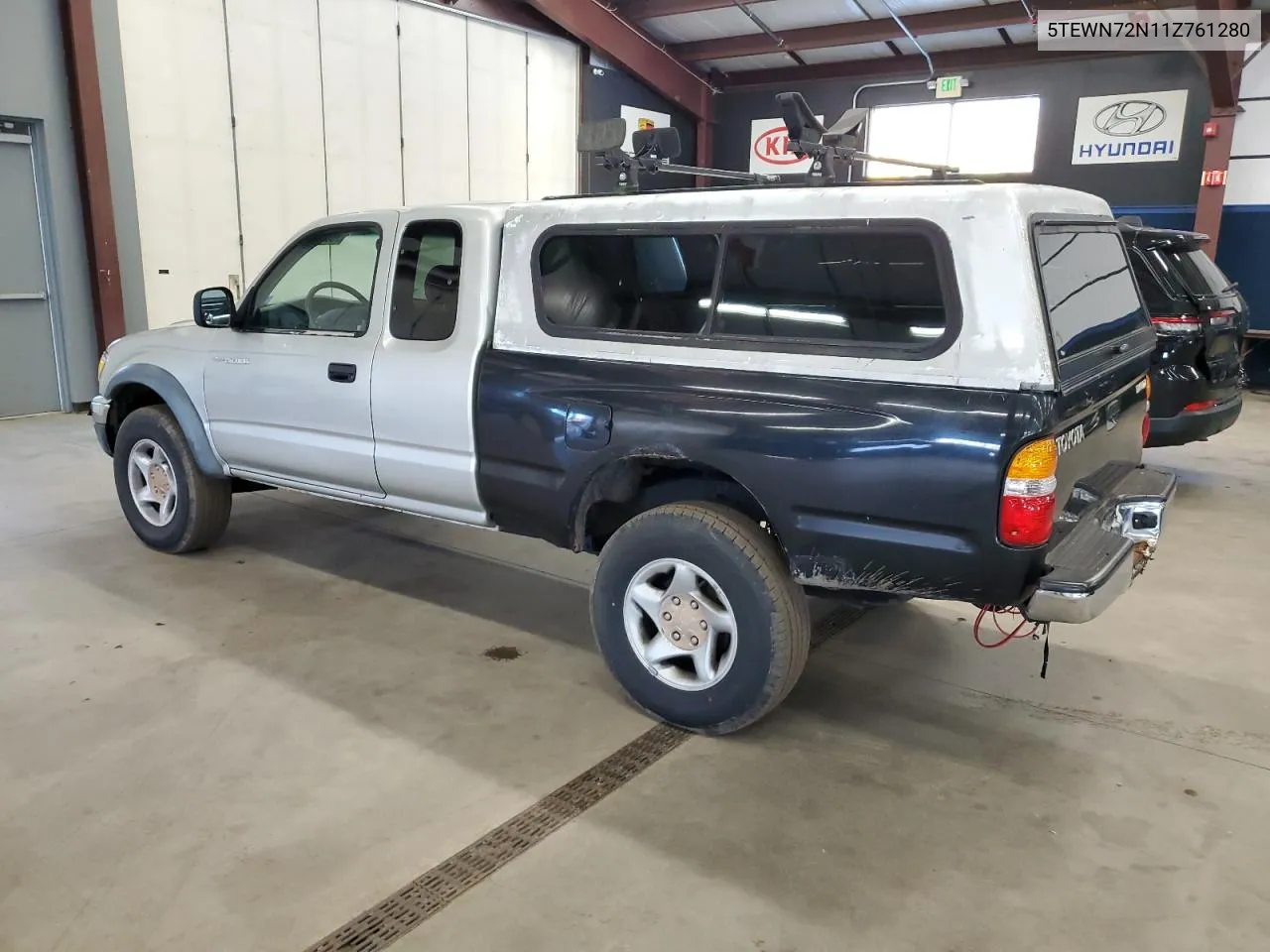 2001 Toyota Tacoma Xtracab VIN: 5TEWN72N11Z761280 Lot: 76572574