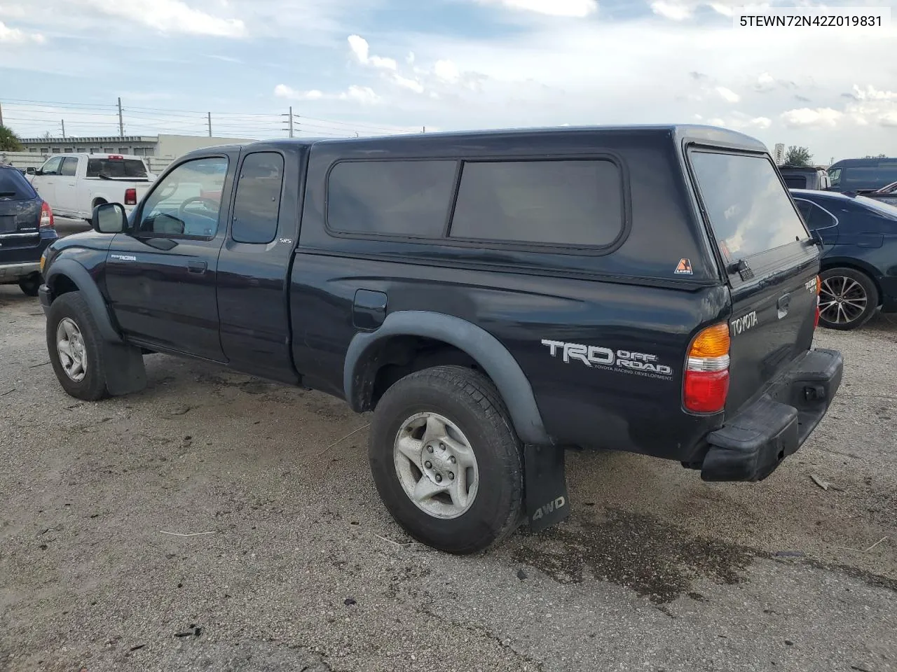 2002 Toyota Tacoma Xtracab VIN: 5TEWN72N42Z019831 Lot: 72569294