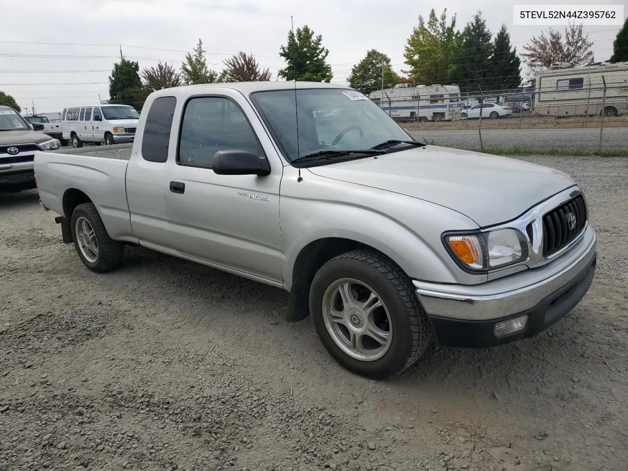 2004 Toyota Tacoma Xtracab VIN: 5TEVL52N44Z395762 Lot: 70444104