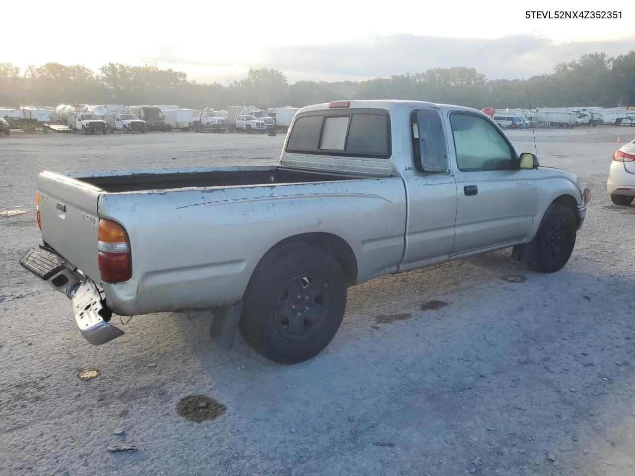 5TEVL52NX4Z352351 2004 Toyota Tacoma Xtracab