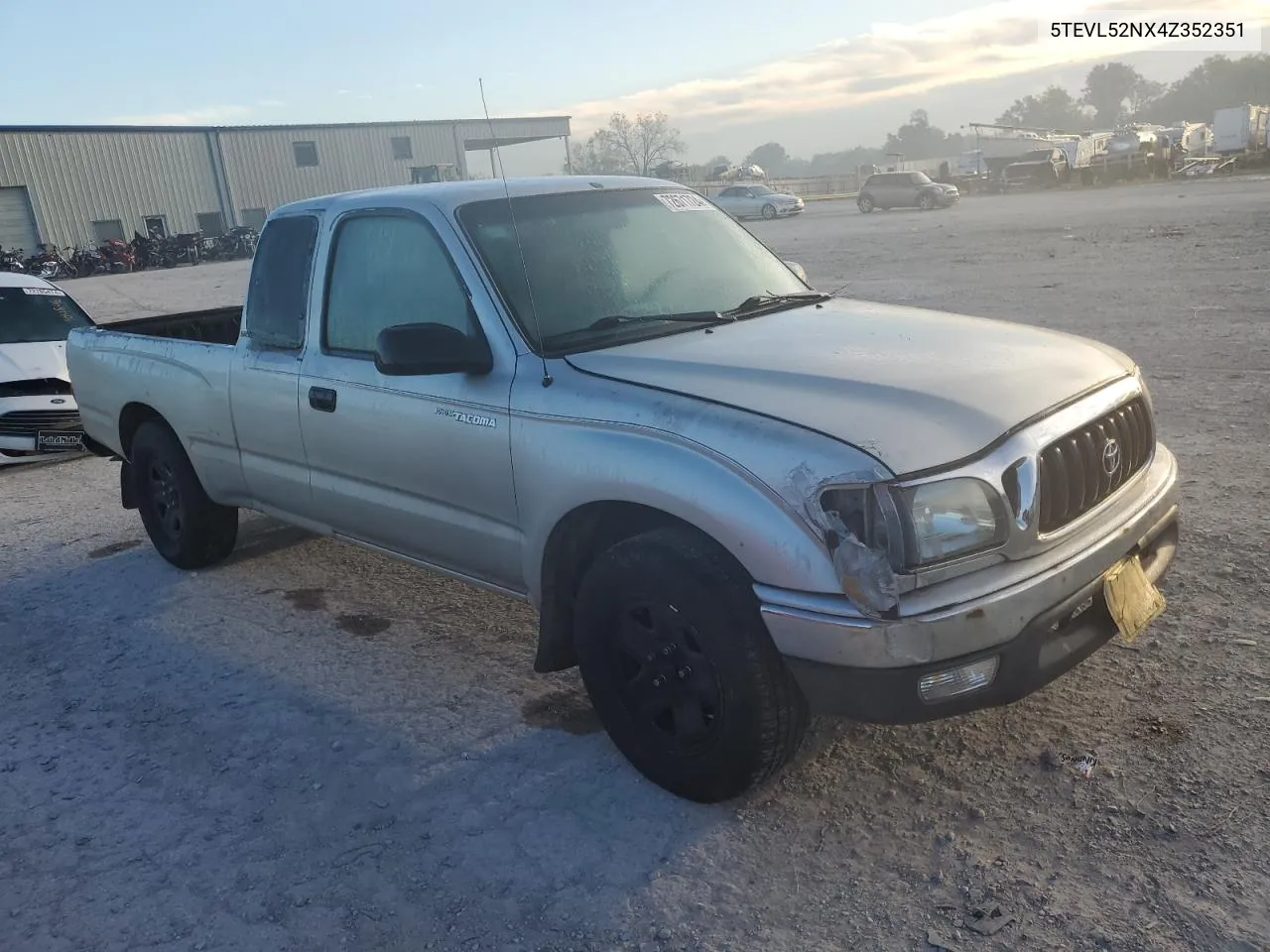 2004 Toyota Tacoma Xtracab VIN: 5TEVL52NX4Z352351 Lot: 72671724