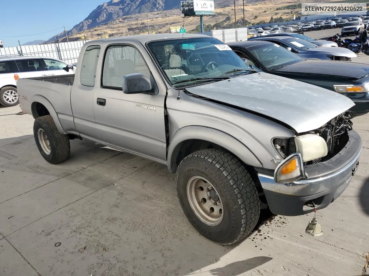 2004 Toyota Tacoma VIN: 5TEWN729240420622 Lot: 73034954