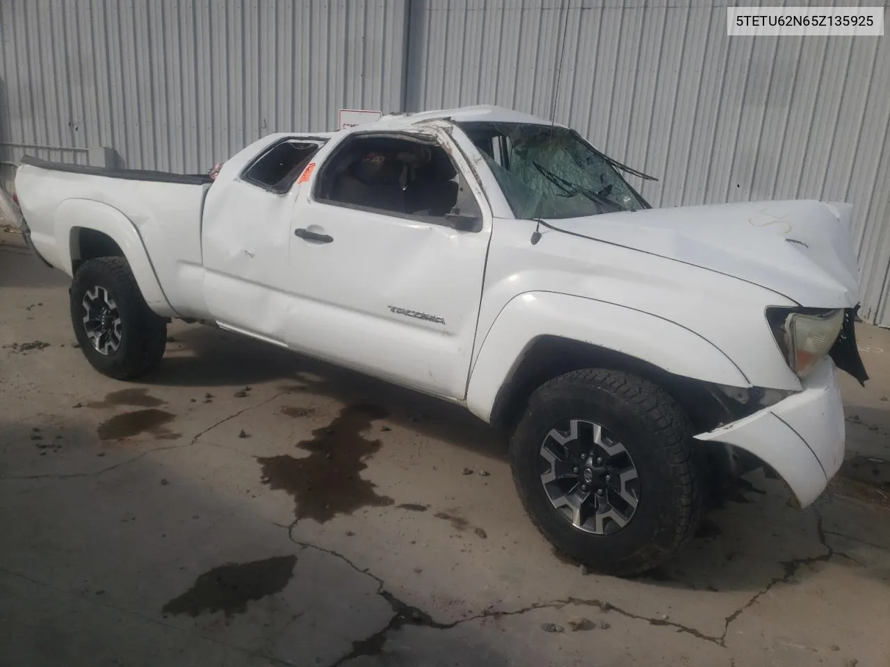 2005 Toyota Tacoma Prerunner Access Cab VIN: 5TETU62N65Z135925 Lot: 51067264