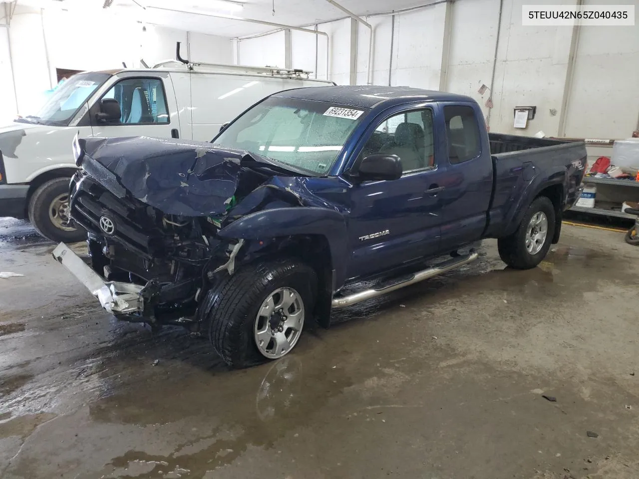 2005 Toyota Tacoma Access Cab VIN: 5TEUU42N65Z040435 Lot: 69231354