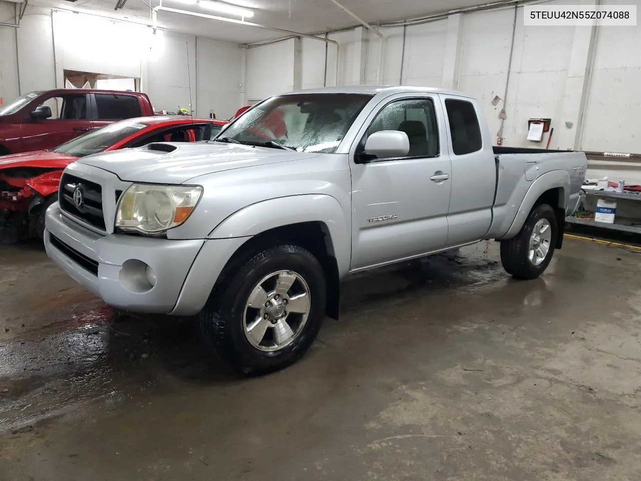 2005 Toyota Tacoma Access Cab VIN: 5TEUU42N55Z074088 Lot: 71359494